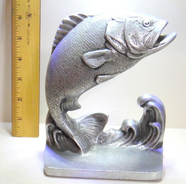 BRUCE FOX DESIGN ALUMINUM/PEWTER LARGE MOUTH BASS FISH FIGURINE WILTON