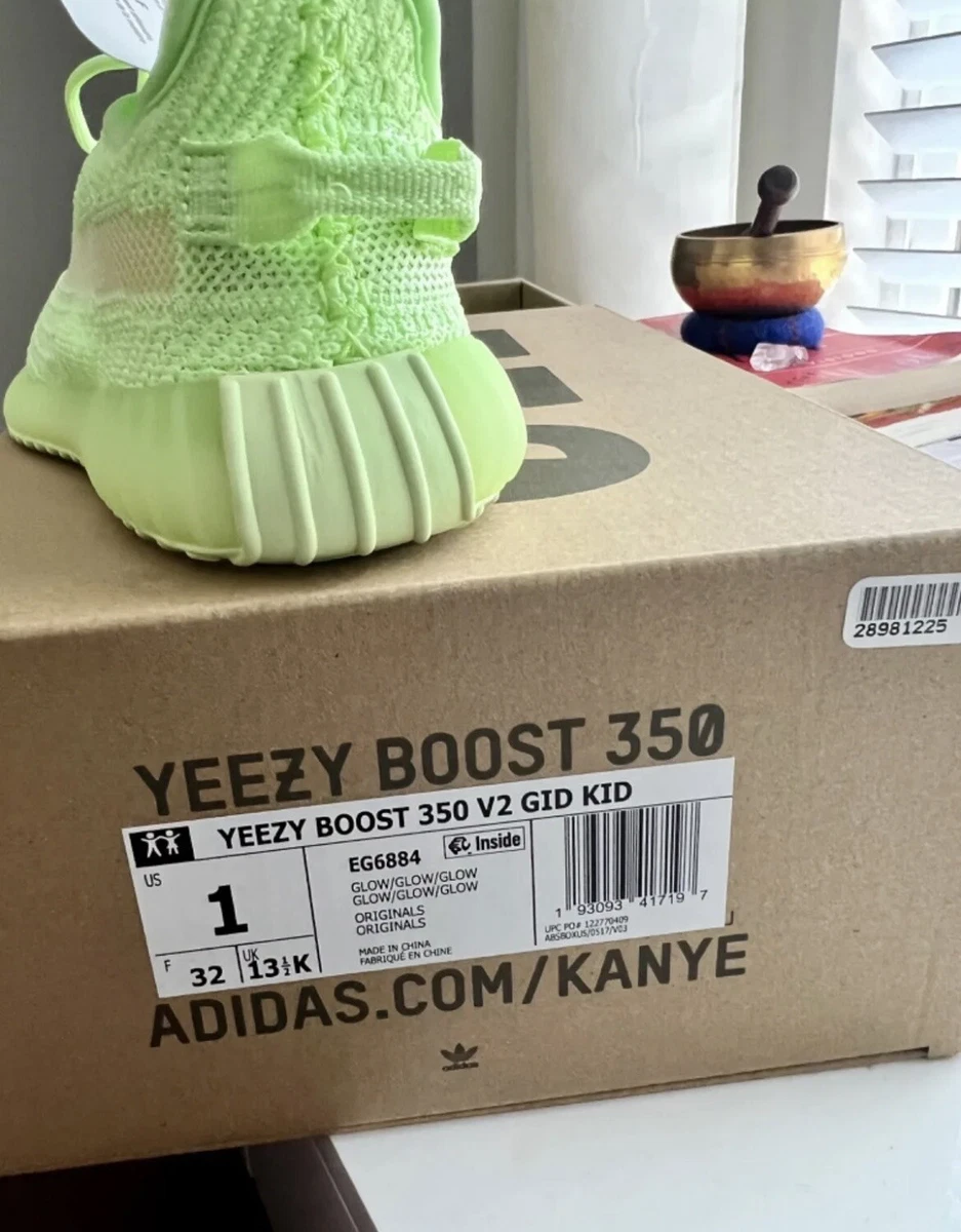 Yeezy glow in the dark deals kids