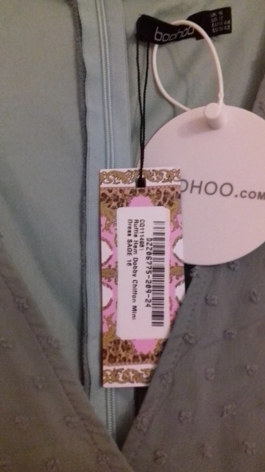 MINIVESTIDO BOOHOO VERDE SALVIA CON VOLANTES DOBBY GASA REINO UNIDO 16 NUEVO CON ETIQUETAS Foto 4 de 4