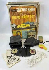 Vintage 1960s Eldon Daytona Beach Detroit Stock Car Road Race Set Toy & Orig Box