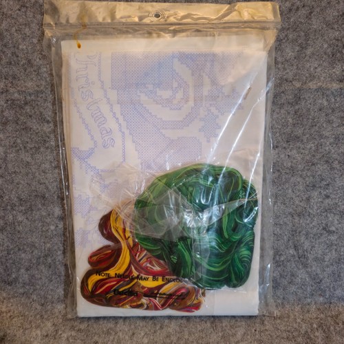 Bucila Stamped Cross stitch Christmas Music tablecloth and napkins New in bag. - Picture 4 of 7