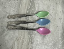 VTG Munchkin Infant Baby Feeding Spoons Lot Of 3 Metal Hearts Soft Tip Bite