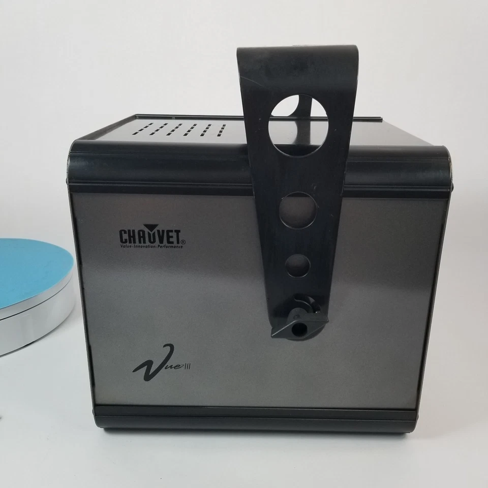 Chauvet VUE III 9 Channel DMX-512 LED Wide Coverage DJ LIGHT W/Bracket & Cord - Image 4 of 4