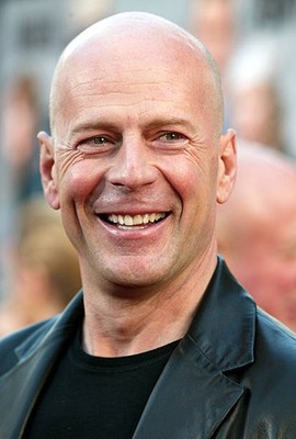 Bruce Willis at The Whole Ten Yards World Premiere at Grauman's Ch- Old Photo 1