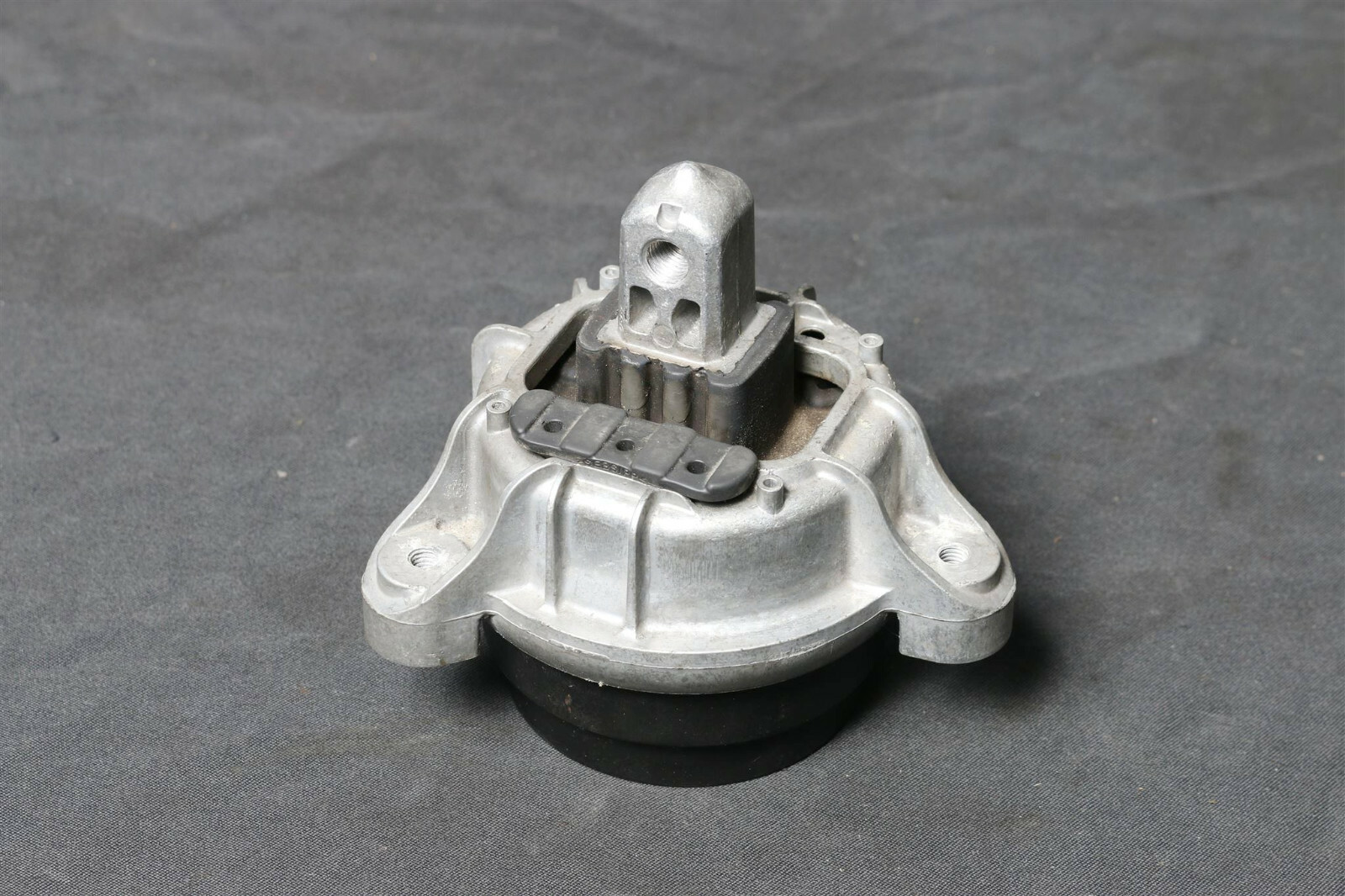 6785601 BMW 5er F07 F10 F11 2.0 L 518d 520d 520i 528i Rubber  