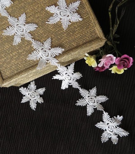 Snowflake guipure lace applique trim 1mt (100cm) off white UK Seller - Afbeelding 1 van 5