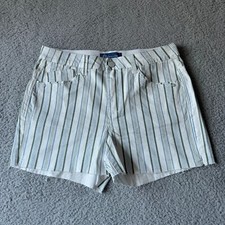 NEW Democracy Shorts Womens 10 White Striped Ab Solution Stretch Modern Outdoor