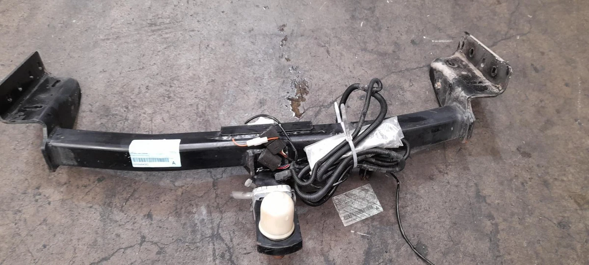 HYUNDAI IX35 TOWBAR LM SERIES STANDARD TYPE 1600kg 11 09 01 16