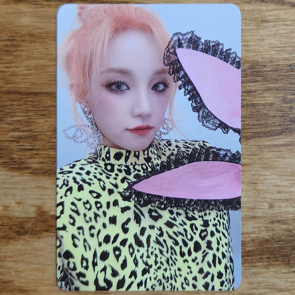 gidle I love ウギ　yuqi トレカ　queencard 中国 gidle I love ウギ yuqi トレカ queencard 中国 gidle I love