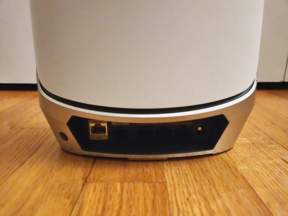 NETGEAR Orbi RBSE960 Add-on Satellite Mesh WiFi 6E AXE11000 -Converted Router- - Image 4 of 4