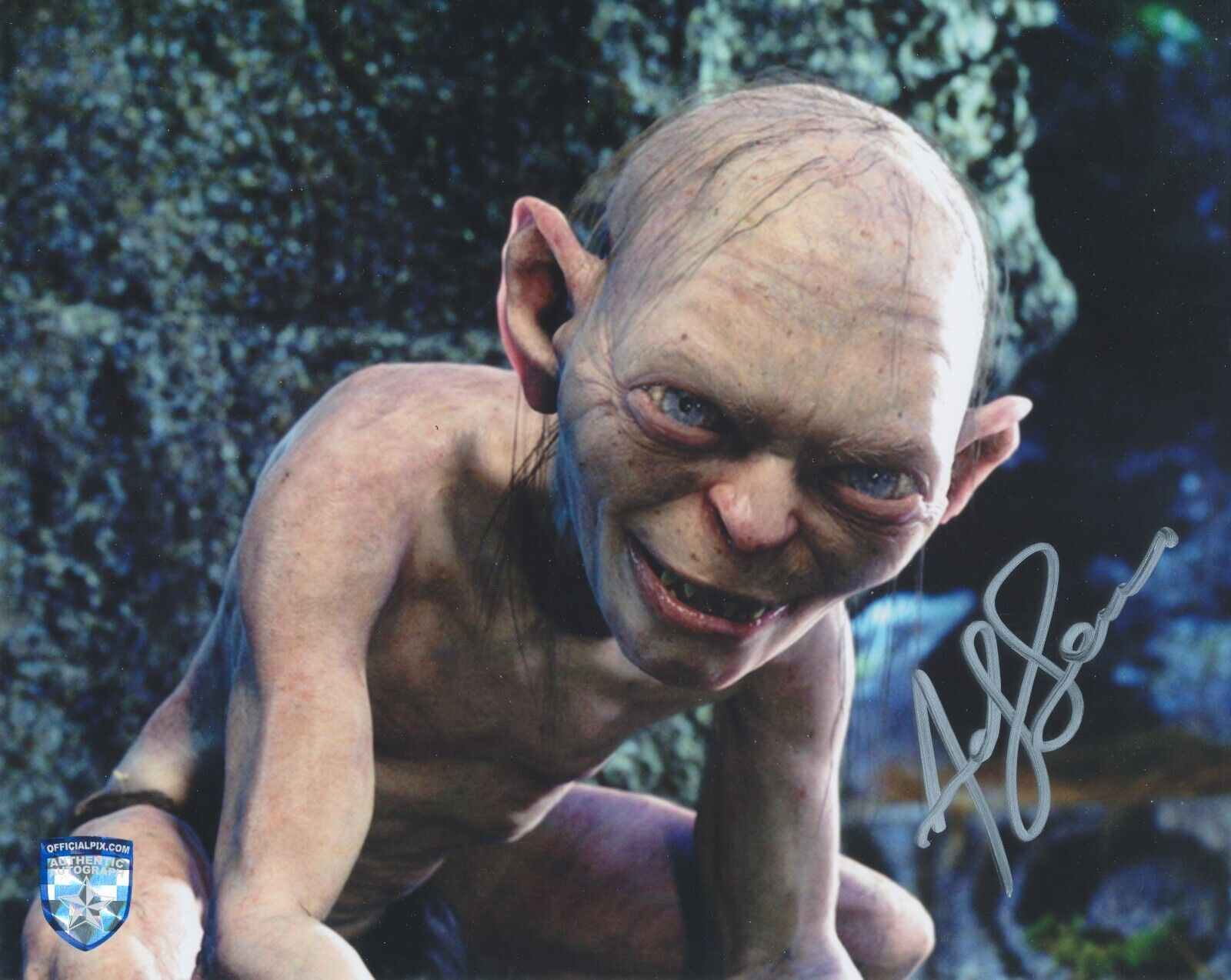 The Hobbit's' Andy Serkis has full-size Gollum sculpture in his house