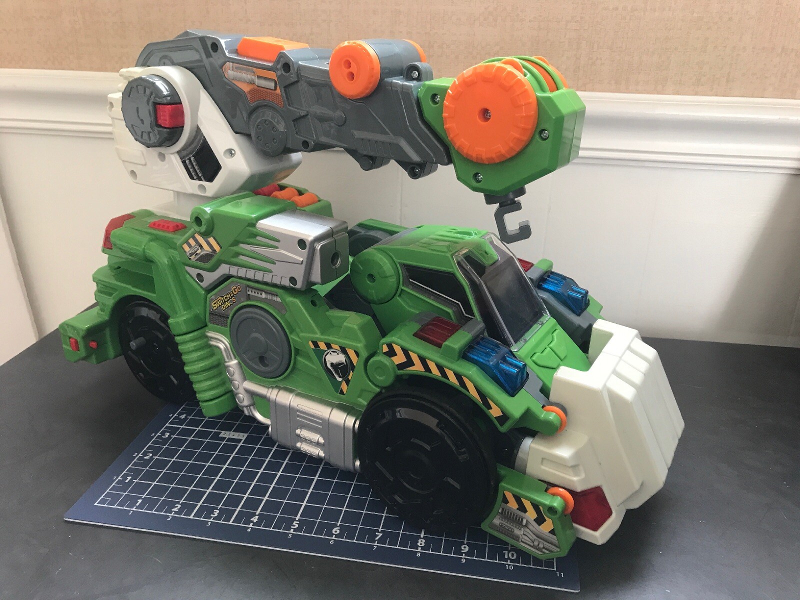 switch and go dinos jagger