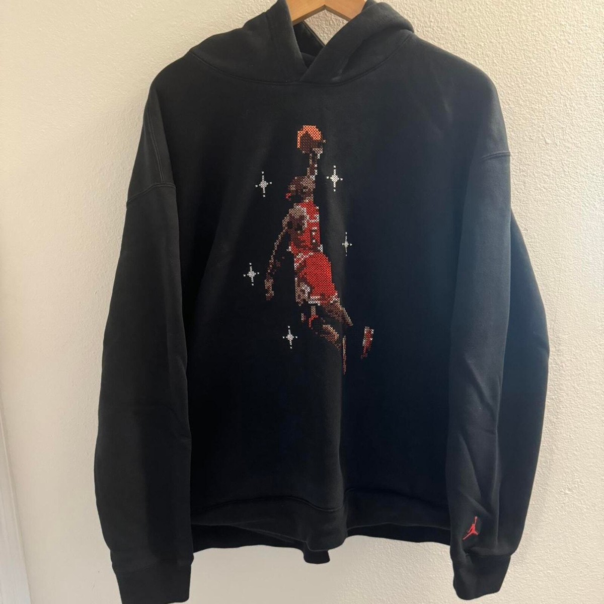 【おすすめアイテム】AIR Jordan Logo Stone Essential Hoodie Air Jordan Mens Essentials Hoodie – Extra Butter