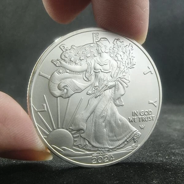 Серебряная монета $1 американский орел 2024 1 унция чистота 999 BU - Изображение 4 из 4