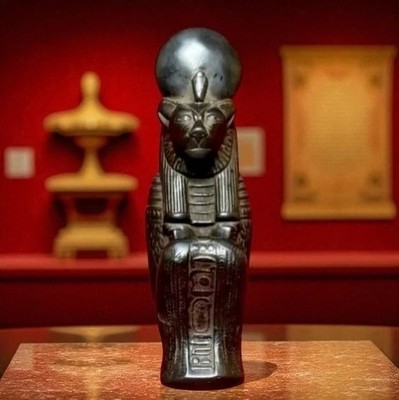 A RARE EGYPTIAN ANTIQUITIES OF ANTIQUE PHARAONIC STATUE OF GODDESS SEKHMET BC