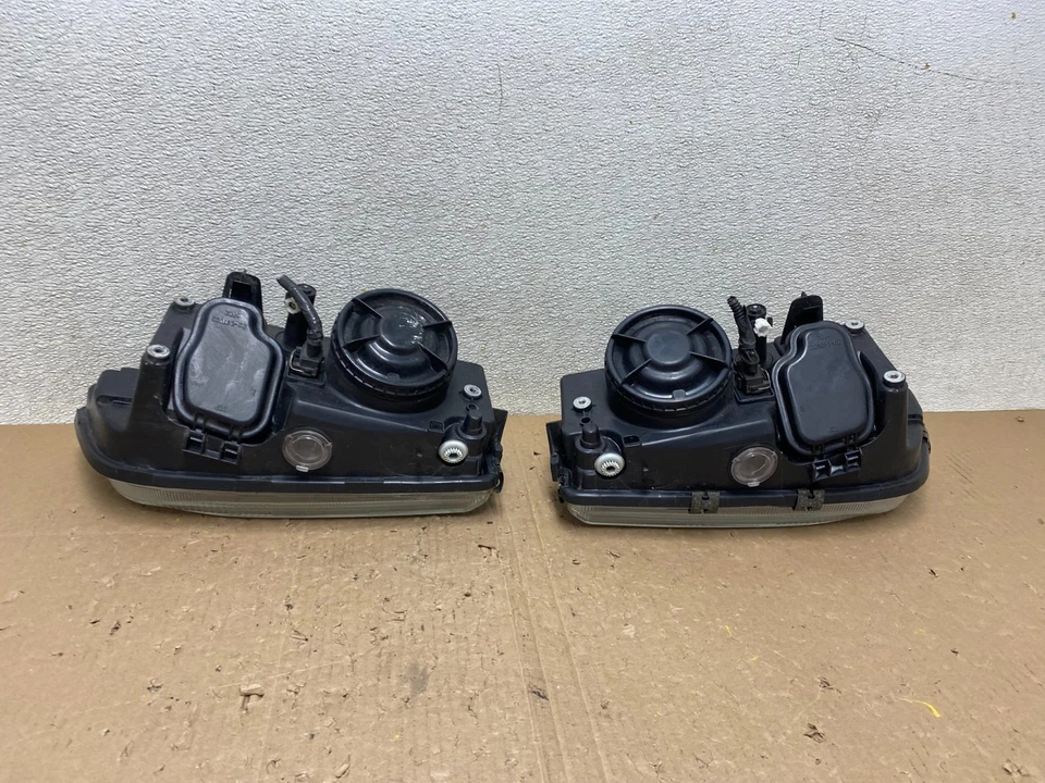 Faros halógenos laterales izquierdo+derecho Volvo S70 C70 V70 1997-2000 TYC U0577 DW Foto 4 de 4