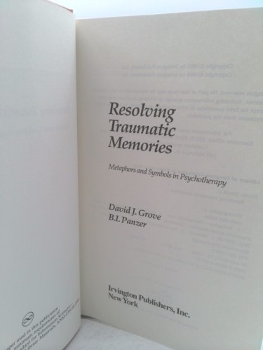 Resolving Traumatic Memories: Metaphors and Symbols in Psychotherapy - Imagen 2 de 3