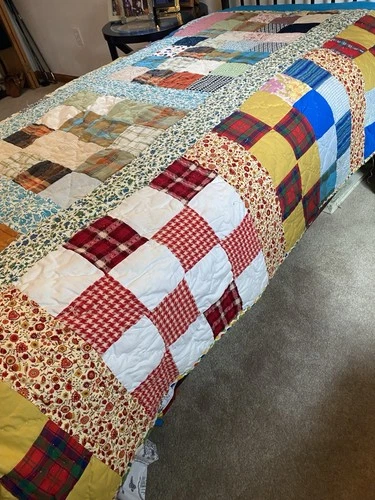 Vintage Quilt Handmade Patchwork 70x59 Polka Dot Backing