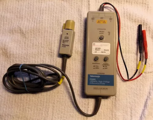 Tektronix P5205 High Voltage Differential Probe 100mhz -UNTESTED - Picture 1 of 2