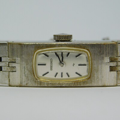 Vintage SEIKO 1520-3339 Wind-up Analog Women display picture 1