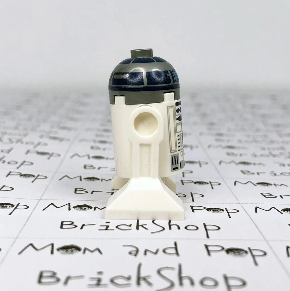 LEGO Star Wars R2-D2 Astromech Droid from 75301 Luke Skywalker's X-wing Fighter - Image 2 of 4