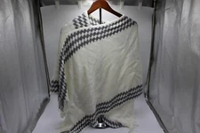 WHITE MARK WOMENS SWEATER PONCHO SHAWL WHITE AND GRAY C1687