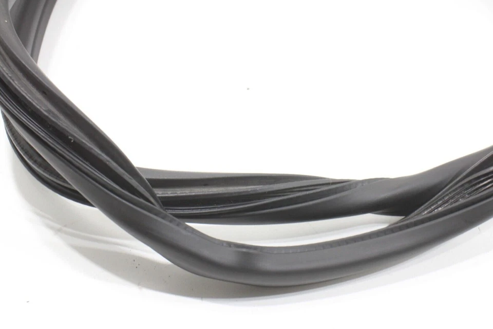 Lincoln Navigator 2018-2024 puerta trasera puerta levadiza ventana vidrio sello resistente a la intemperie OEM Foto 4 de 4