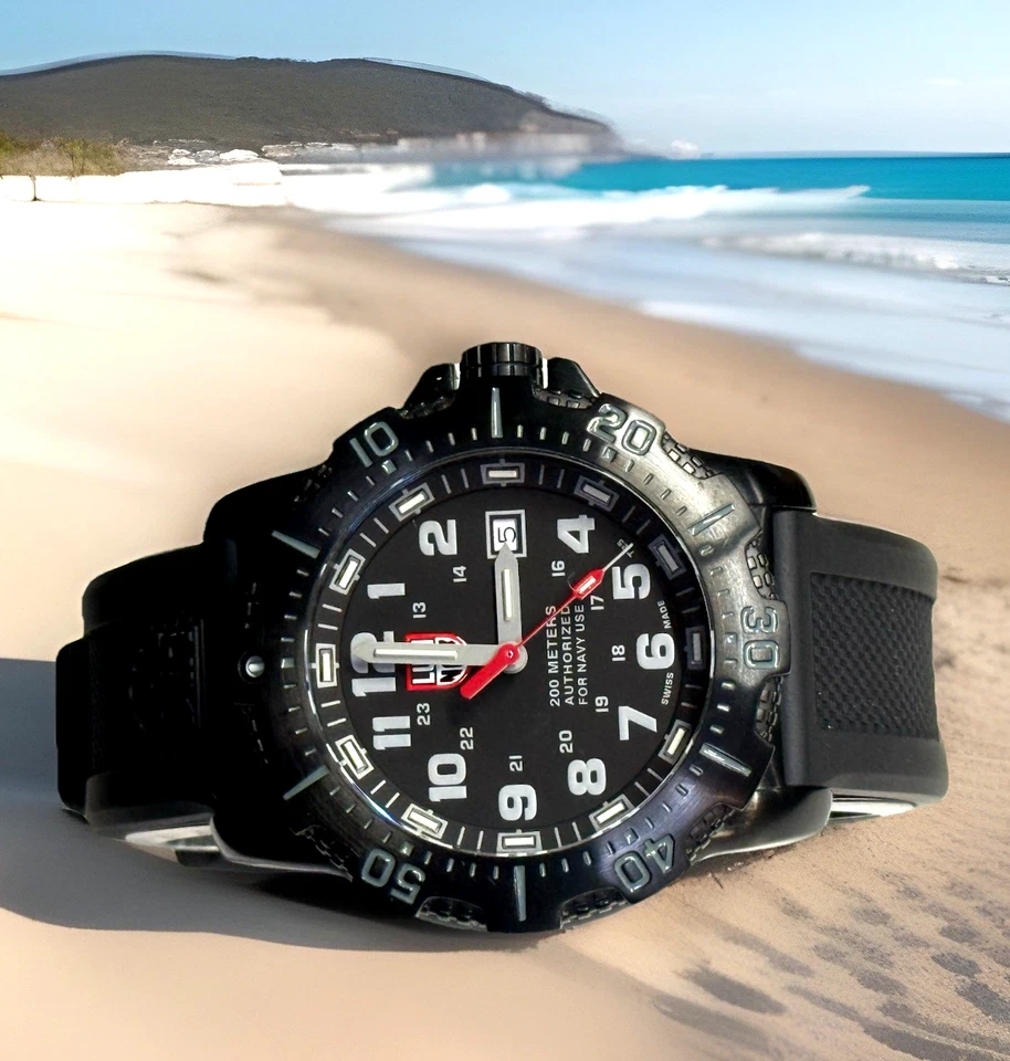 Correa de buceo modelo Luminox XL.4221.ANU de acero inoxidable, zafiro, “uso autorizado azul marino” Foto 2 de 4