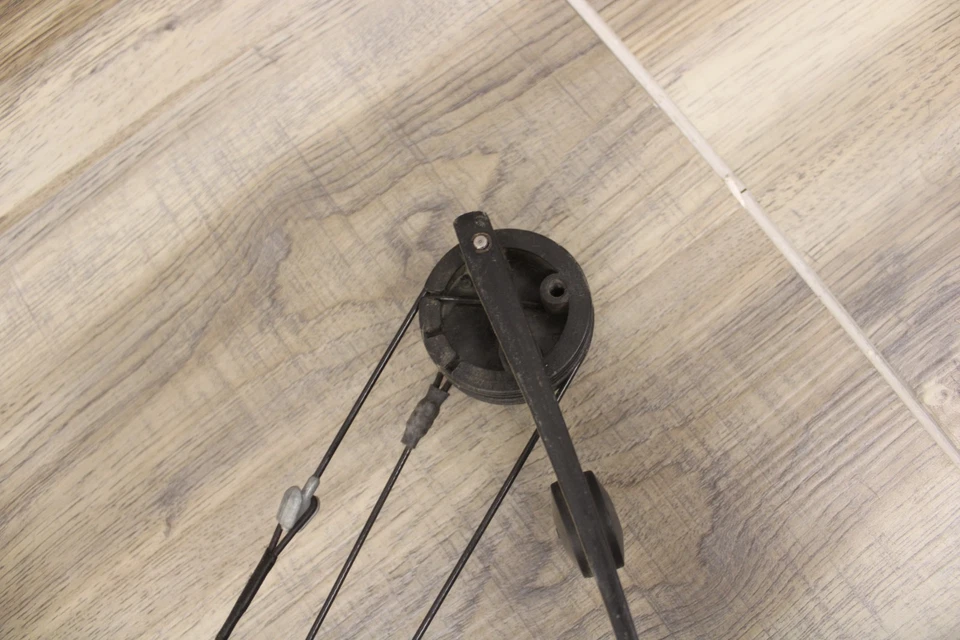 Martin Compound Bow - Image 4 of 4