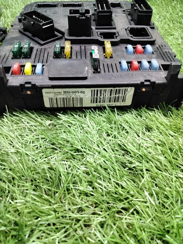 KIT CHIAVI CENTRALINA MOTORE PER PEUGEOT 407 Coupé 5WS40167H-T Diesel 2.0 (06>) - Immagine 4 di 4