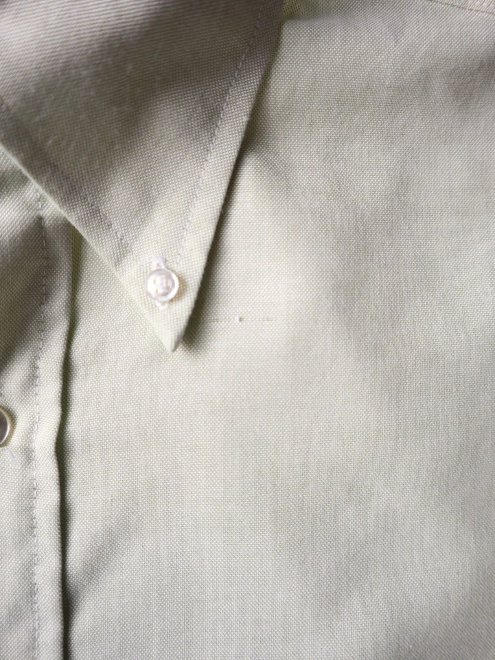Vintage 70s 80s Van Heusen 417 Oxford Light Green Shirt Size M V Taper - Image 4 of 4