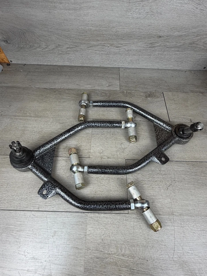 Par de brazos de control inferiores delanteros Mustang GT COBRA TEAM Z 1994-2004 Foto 3 de 4