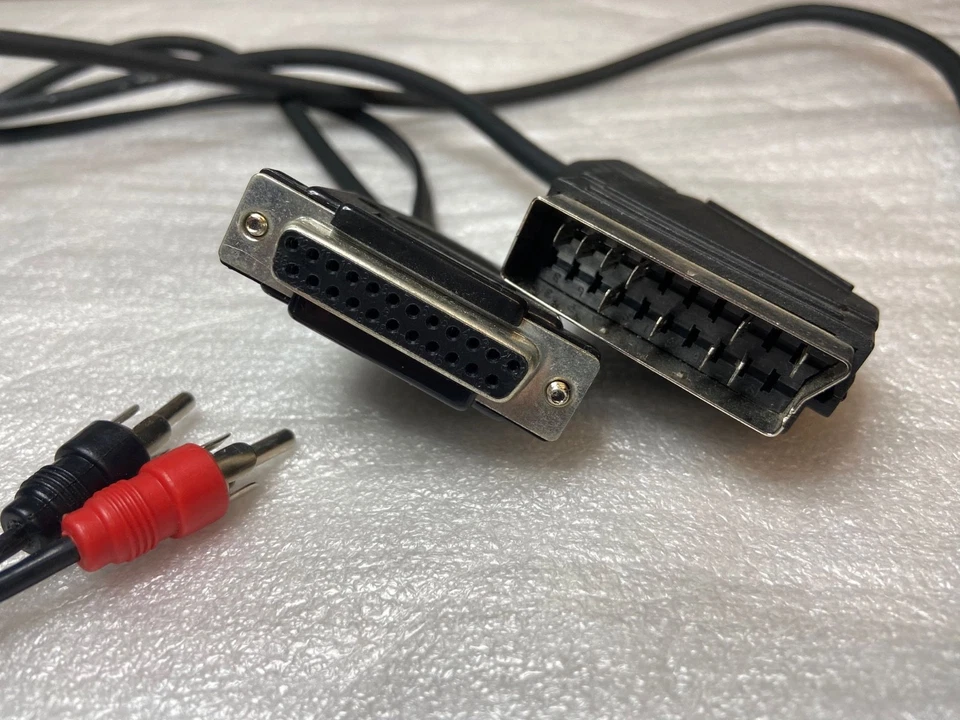 Commodore Amiga Cavo/cable db23/scart - Immagine 2 di 2