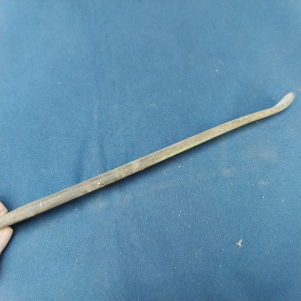 Herramienta de neumáticos de metal Goodyear de colección barra de palanca de hierro - herramienta de servicio automotriz temprano Foto 4 de 4