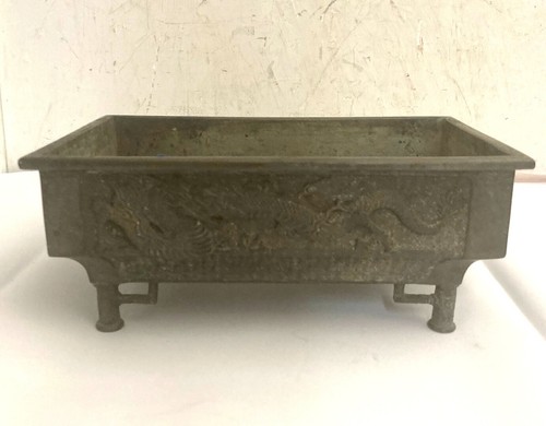 Antica fioriera giapponese in bronzo firmata e decorata - Foto 2 di 16