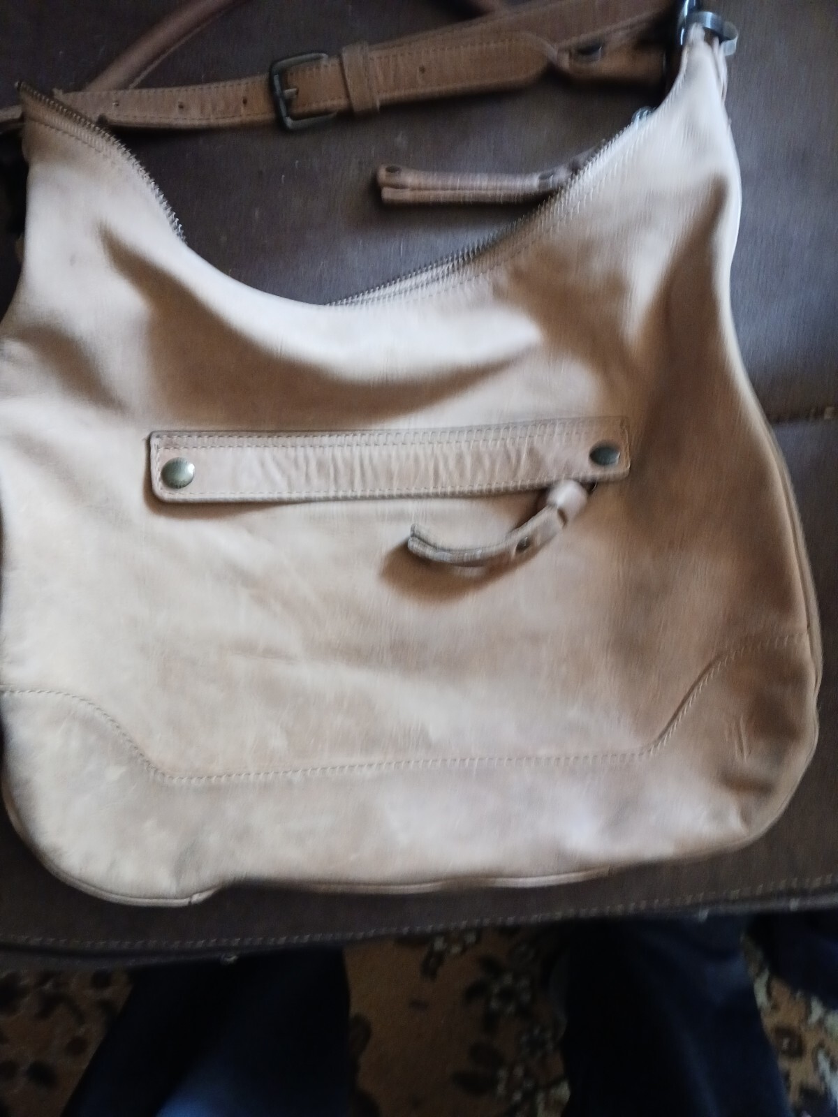 Frye Melissa Large Leather Hobo Crossbody Bag Tan Gem