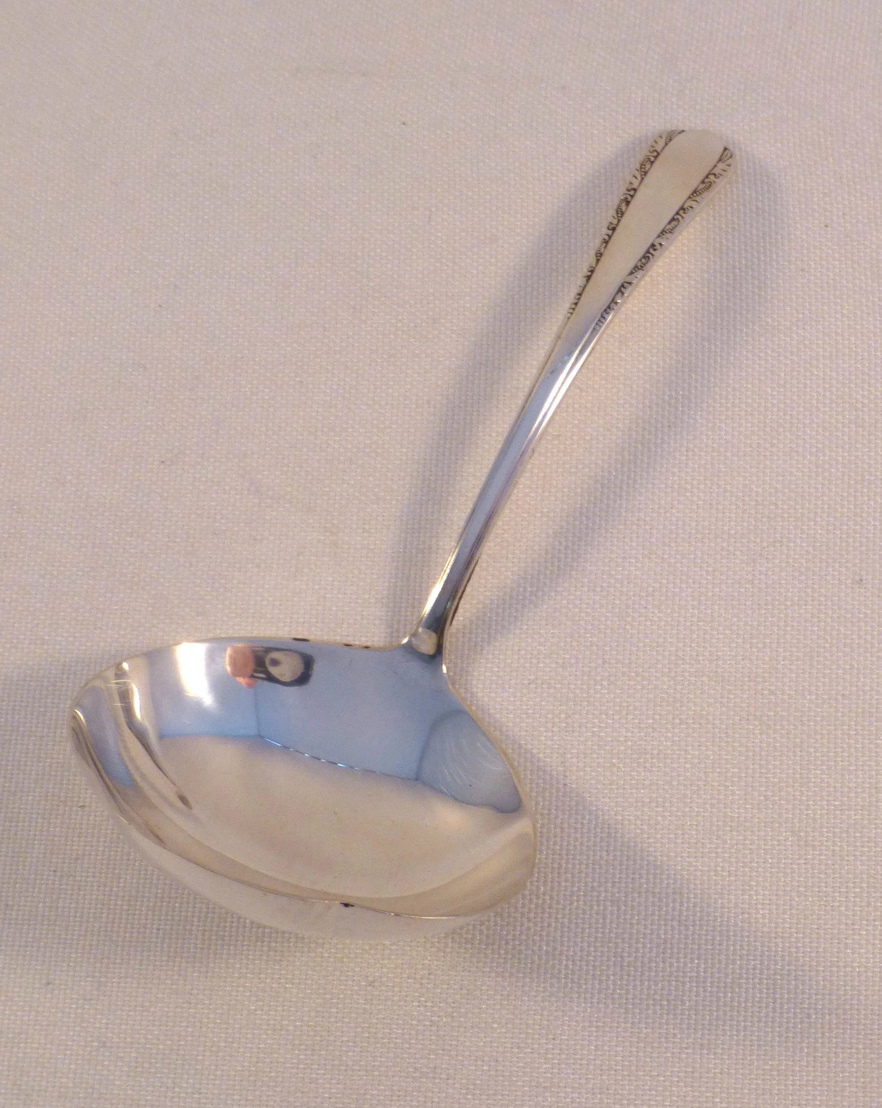 Moonglow-International Sterling Cream Sauce Ladle
Opens in a new window or tab