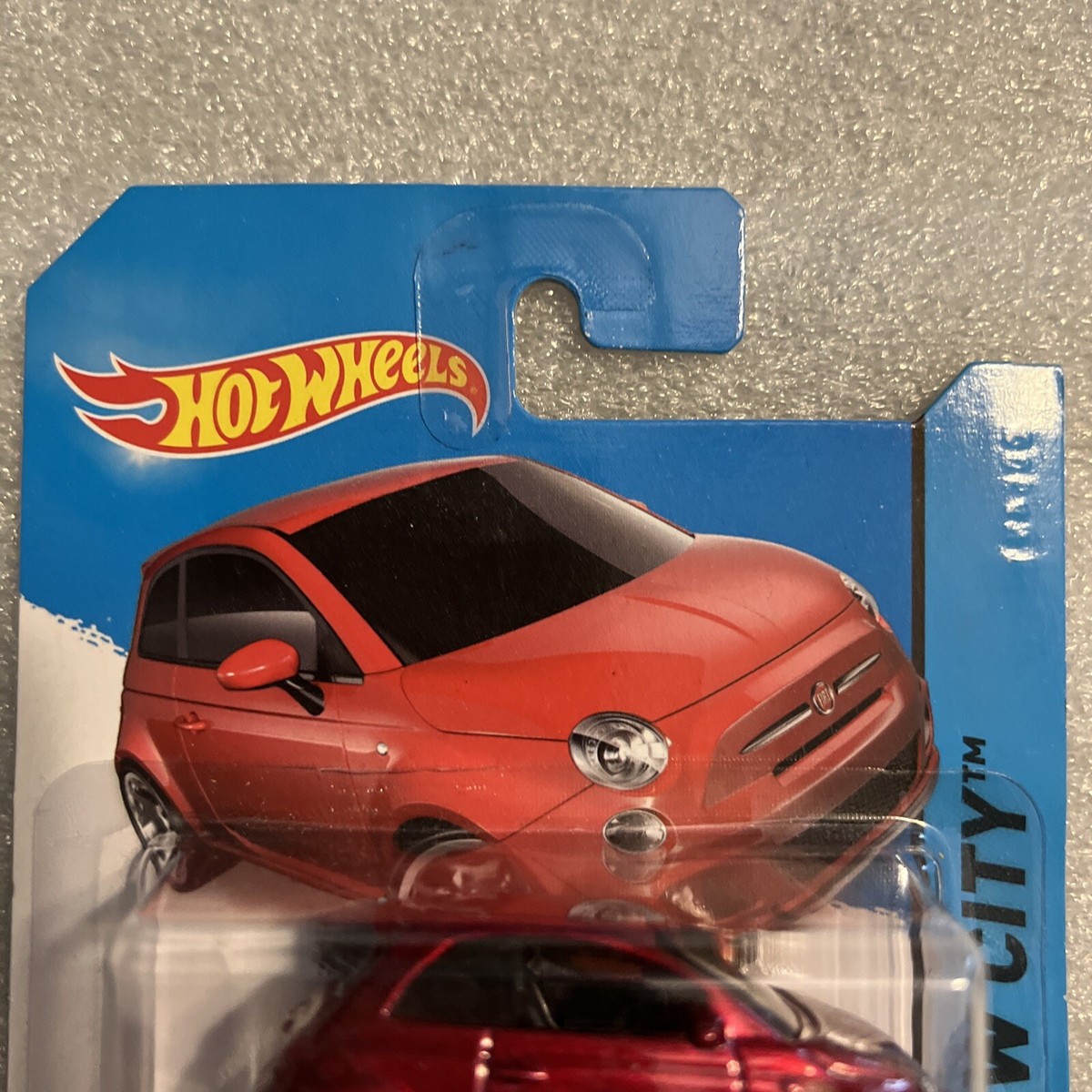Hot Wheels 2014 Fiat 500 Burgundy HW City New On Short Card B161