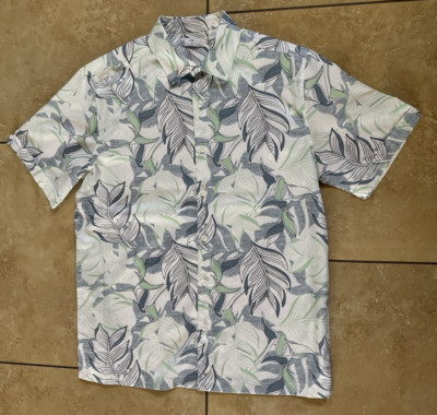 Cafe Luna Shirt Men Medium M White Tropical Leaf Button Front Short Sleeve NEW