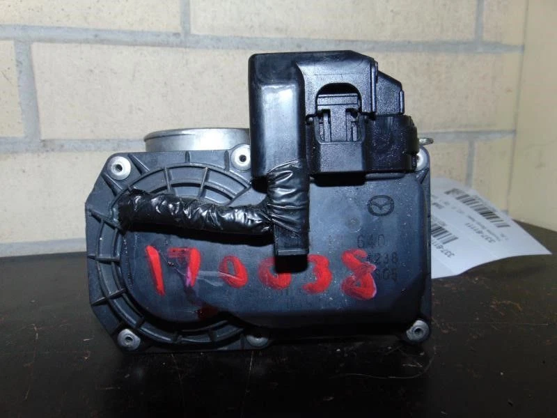 Conjunto de válvula de aceleração corpo do acelerador 1.5L sedã compatível com 2016-2019 Toyota YARIS - Imagem 3 de 3