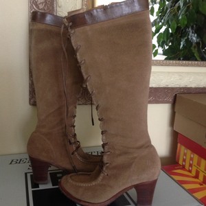 womens lace up boots tan