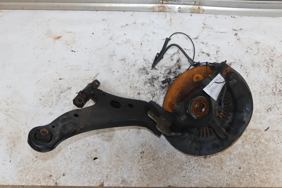 2010-2015 LEXUS RX350 AWD FRONT RIGHT SPINDLE KNUCKLE HUB W/ CONTROL ARM OEM - Image 3 of 4