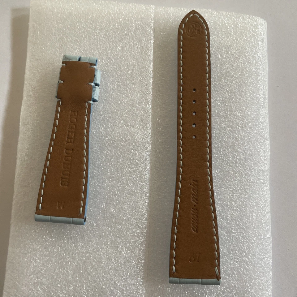 Nuevo Auténtico Roger Dubuis 19/14mm Talla M Cuero Correa Azul Foto 2 de 4