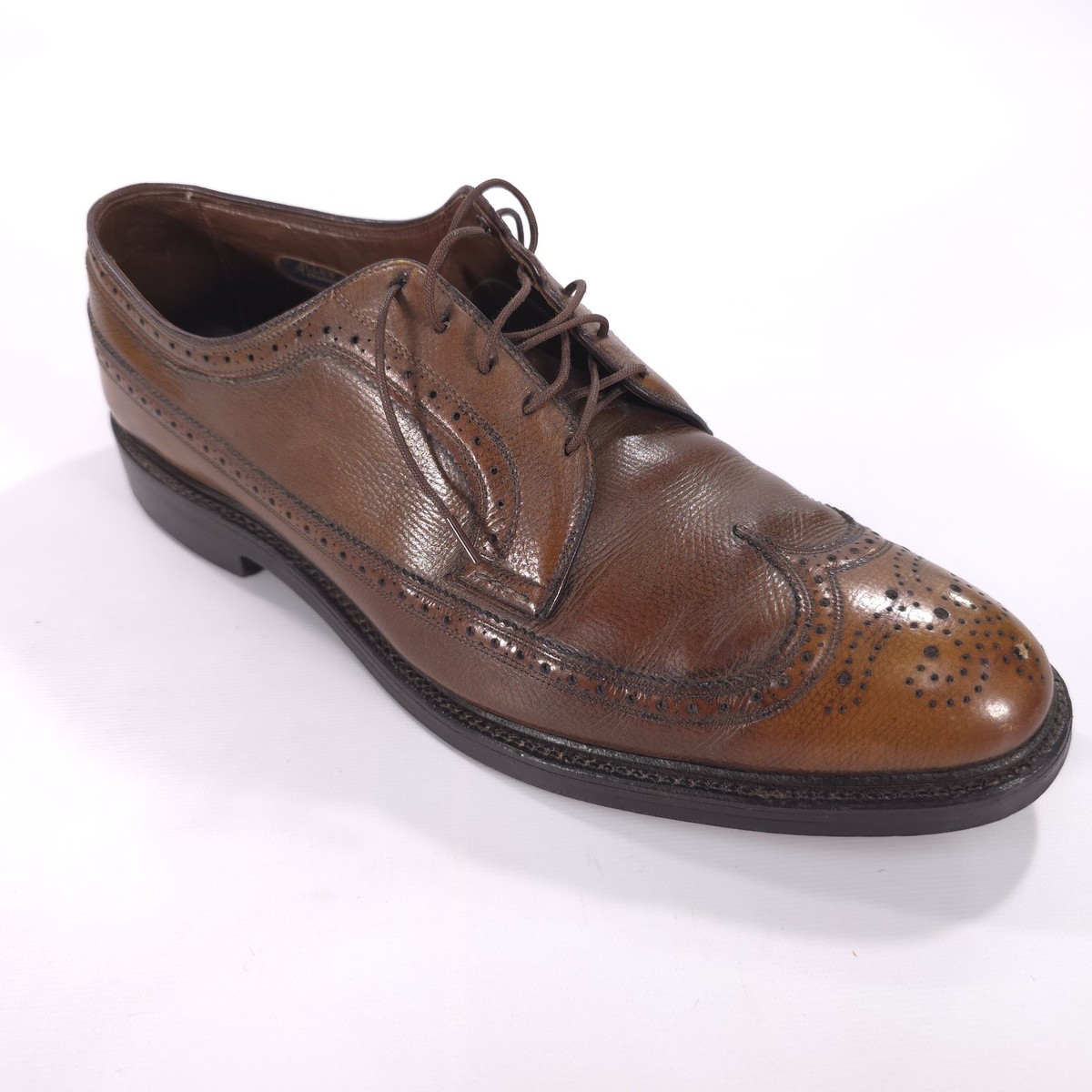 Allen Edmonds MacNeil Brown Grain Leather Brogue Longwing  display picture 1