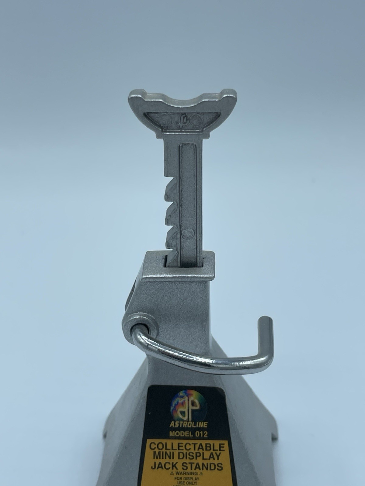 Jack Stands Mini Display Collectable Astroline Model 012 Miniature Set Of 2 Box