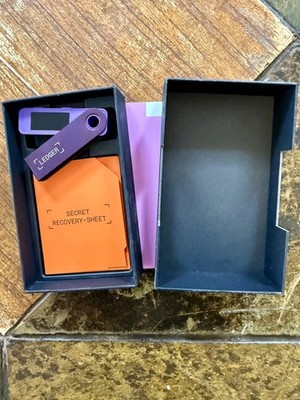 Ledger Nano S Plus USB Type-C Crypto Hardware Wallet - Amethyst Purple