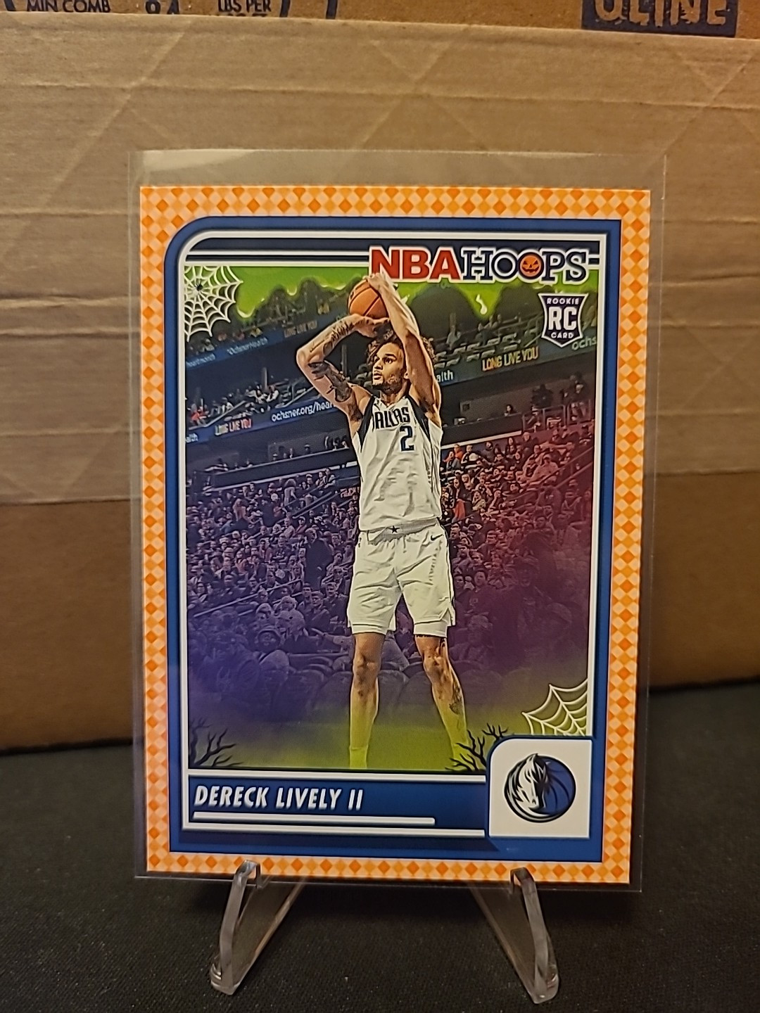 2023-24 Hoops Haunted Hoops DERECK LIVELY II #253 Basketball MAVERICKS RC ORANGE