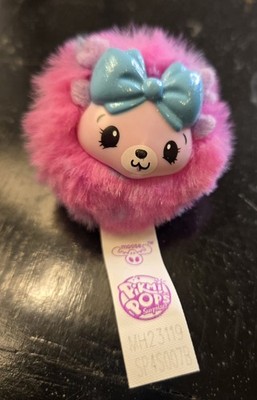 PIKMI POPS CHEEKI PUFFS COLLECTIBLE SHIMMER PUFF W/SPARKLING BLUE BOW