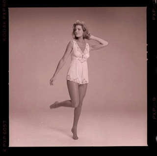 LQQK 3 vintage 1982 negative DELIGHTFUL LINGERIE FASHION MODEL NEXT DOOR #41