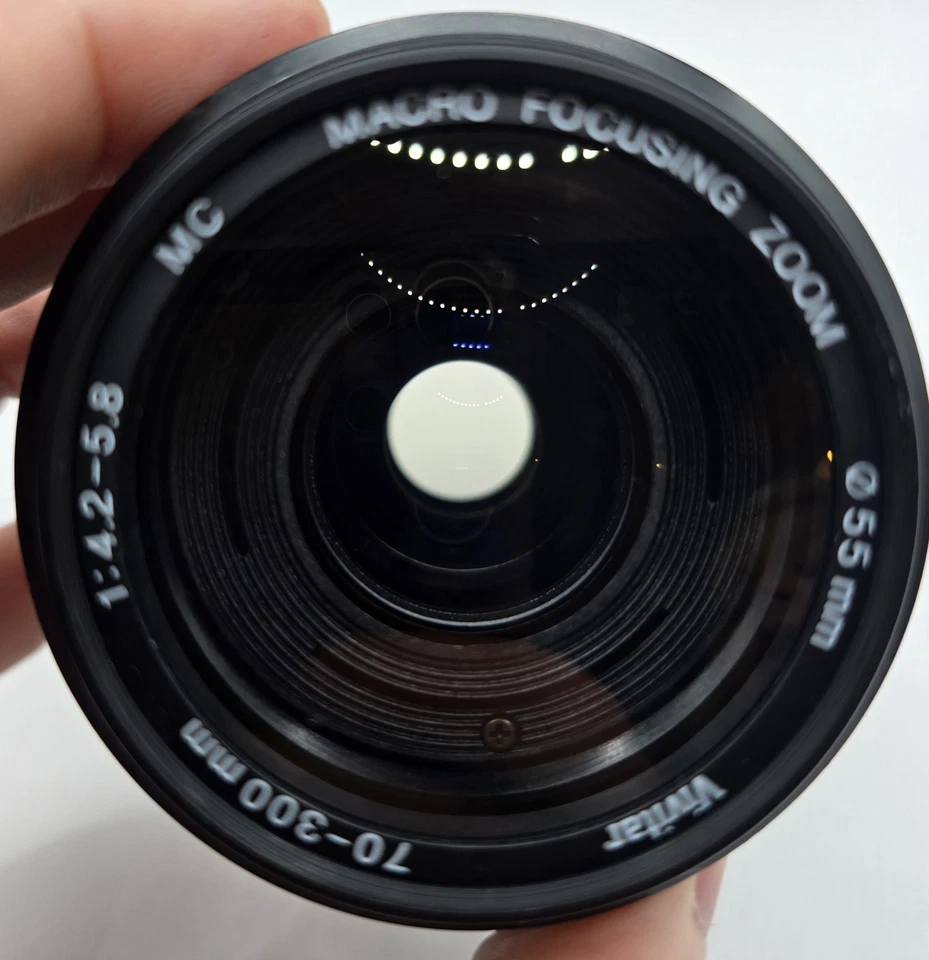 Vivitar 70-300 f4.2 - f5.8 zoom lens in OM mount - Image 2 of 4